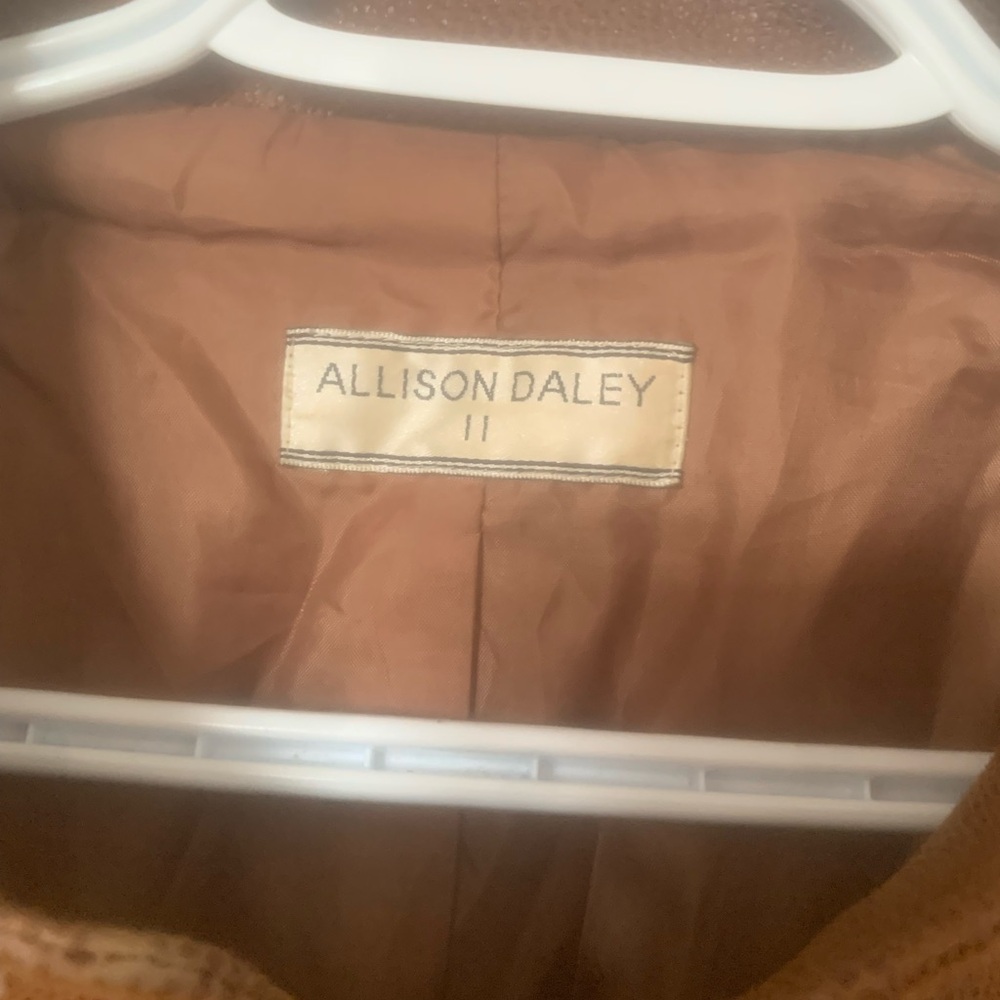 Allison Daley Tan Leather Jacket - Picture 6 of 8